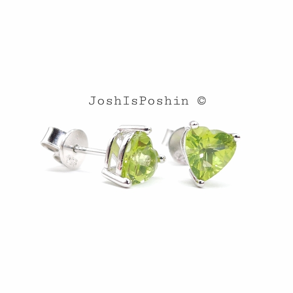 2CT Heart shape natural peridot stud earrings in sterling silver - Picture 6 of 15